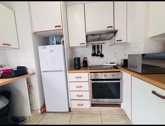 2 BEDROOM APARTMENT FOR SALE IN UVONGO BEACH